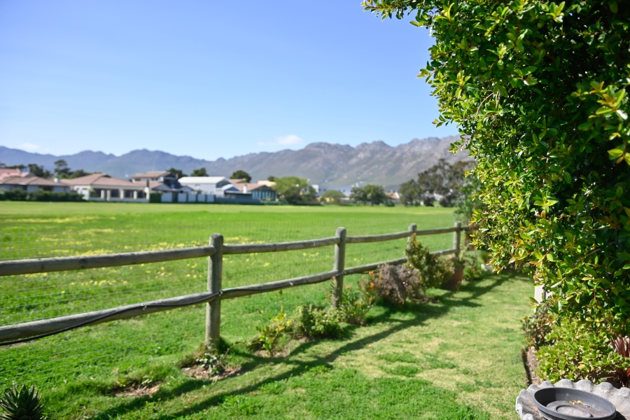 3 Bedroom Property for Sale in Fairview Golf Estate Western Cape